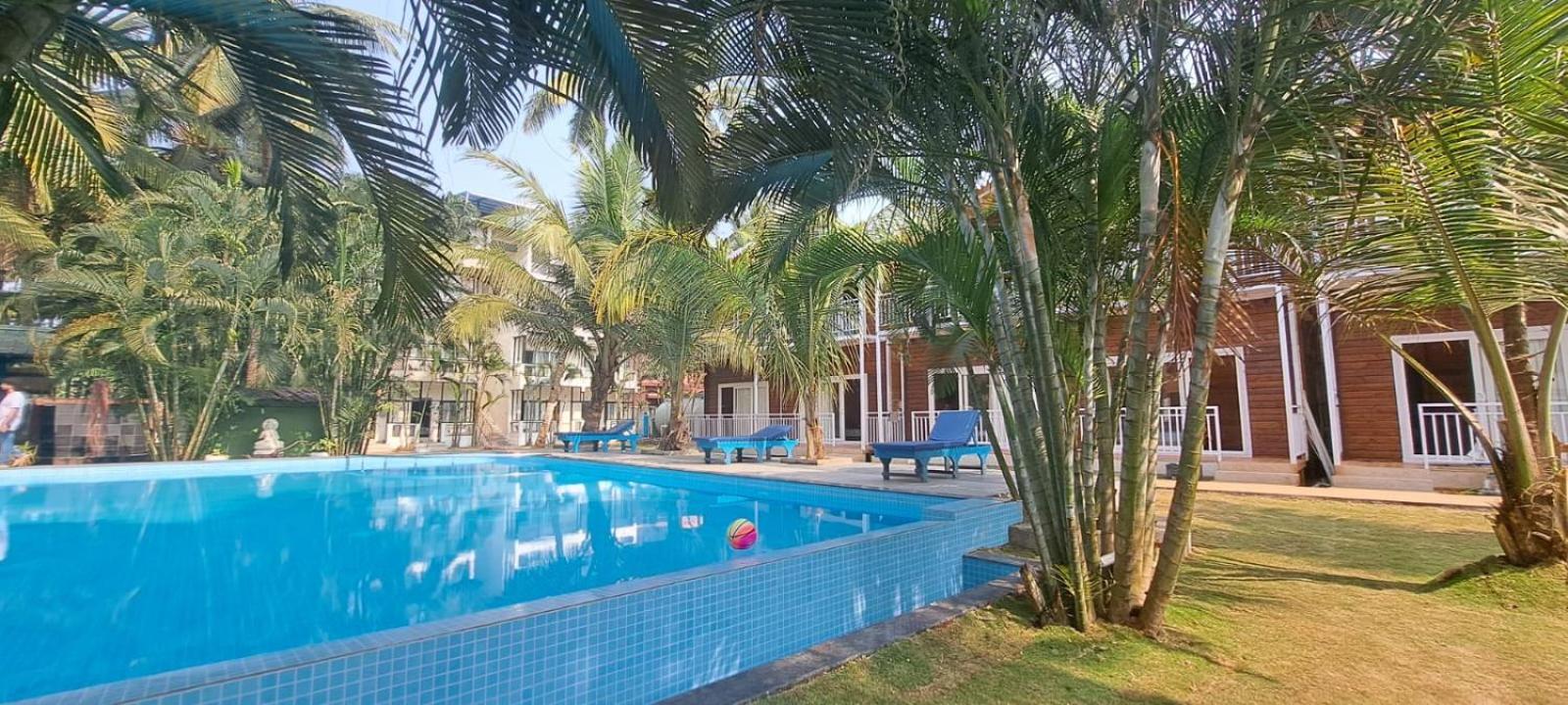 Shaan Coco Palms Beach Resort Morjim Ngoại thất bức ảnh